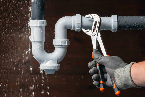Professional Gas Line Repair technician working in Edgewood, MD